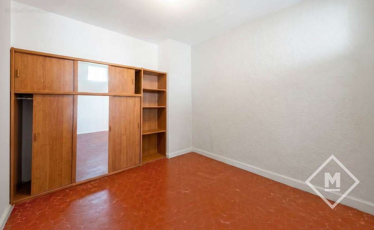 Appartement à MARSEILLE-6E