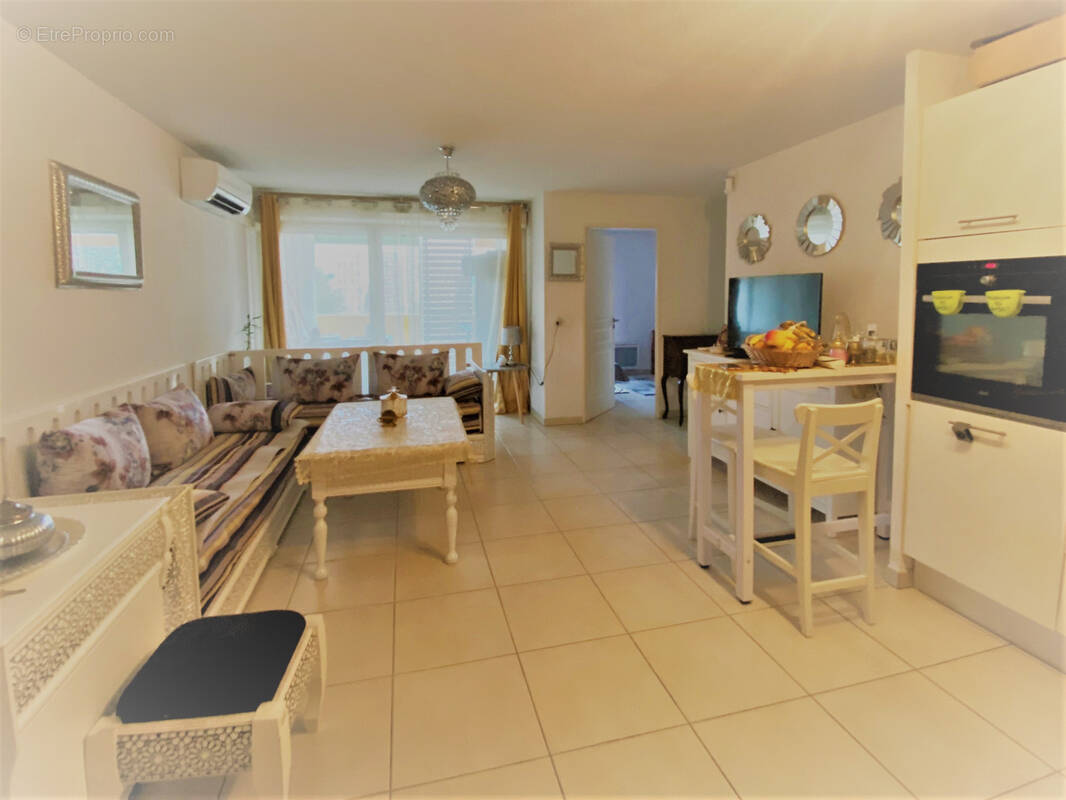 Appartement à MARSEILLE-14E