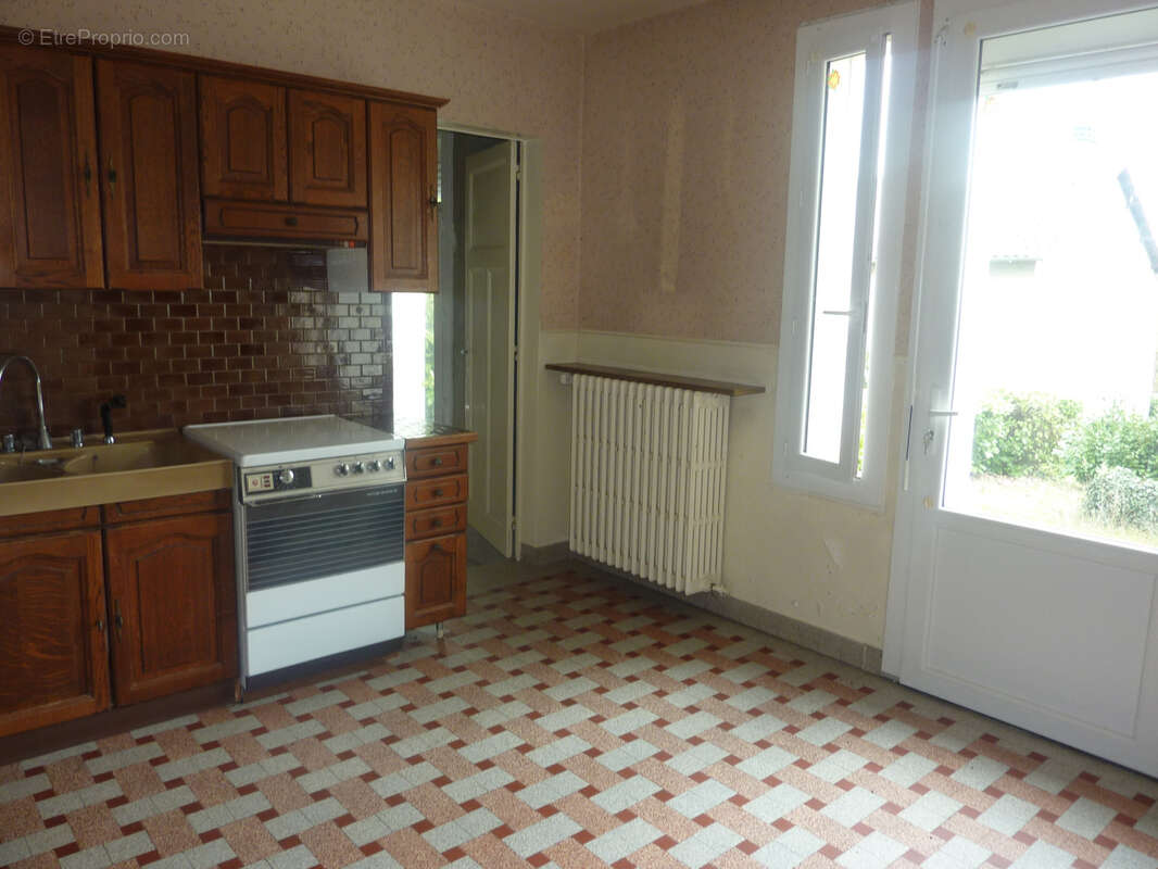 Maison à MONTMORILLON
