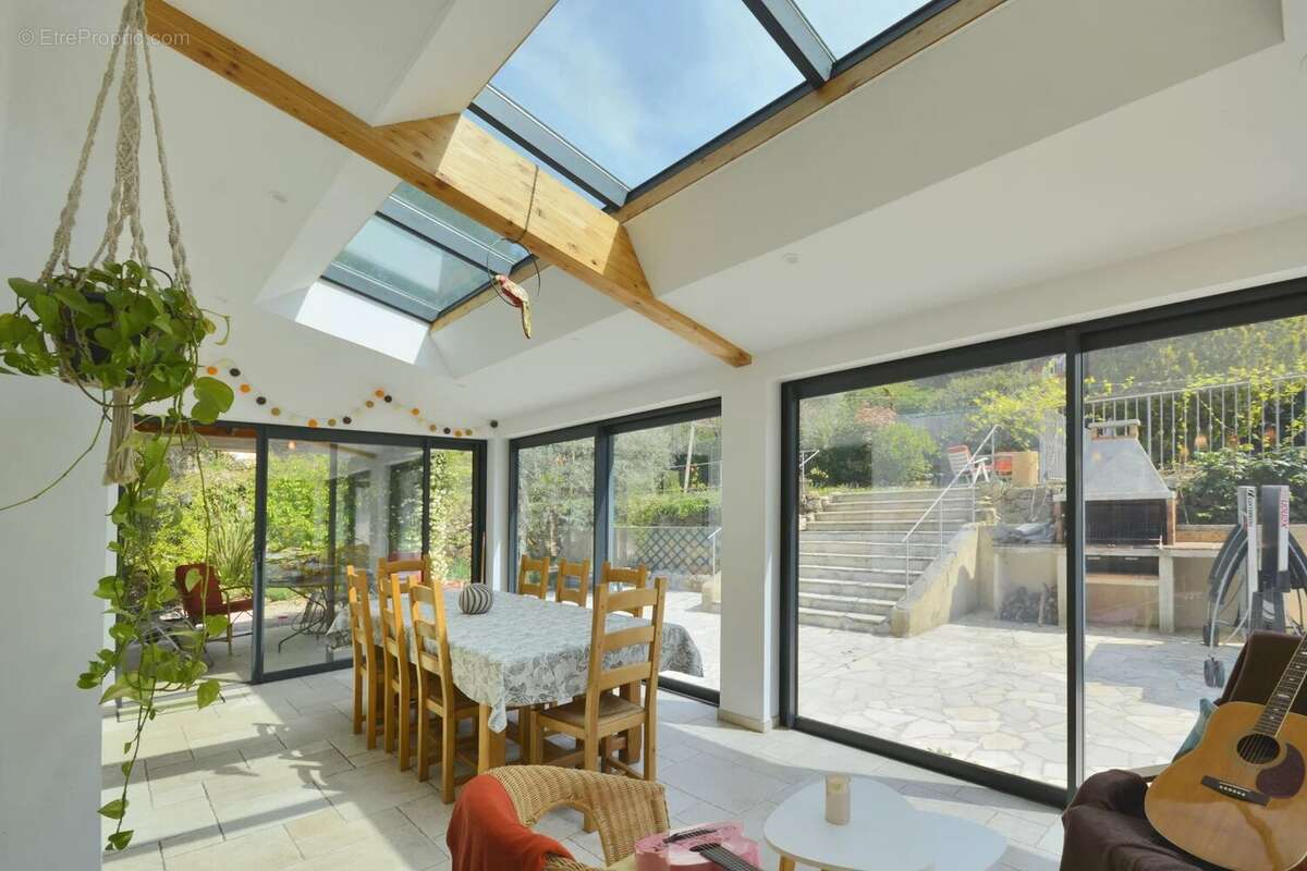 Maison à MOUANS-SARTOUX