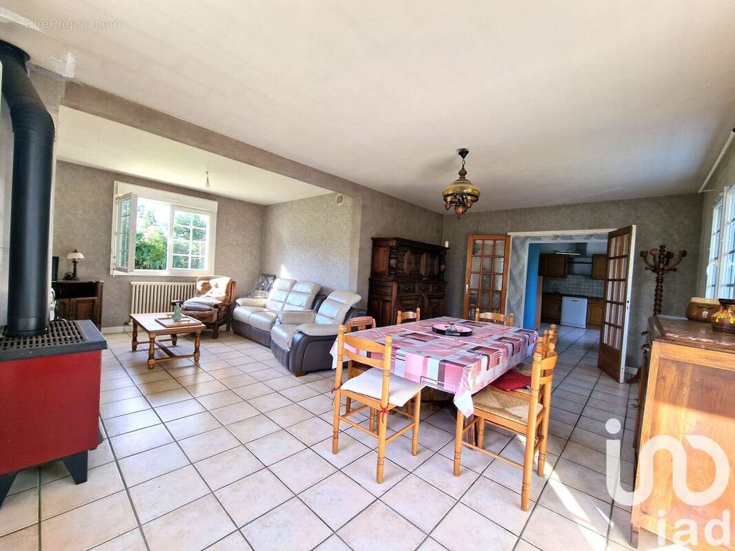 Photo 2 - Maison à CARHAIX-PLOUGUER