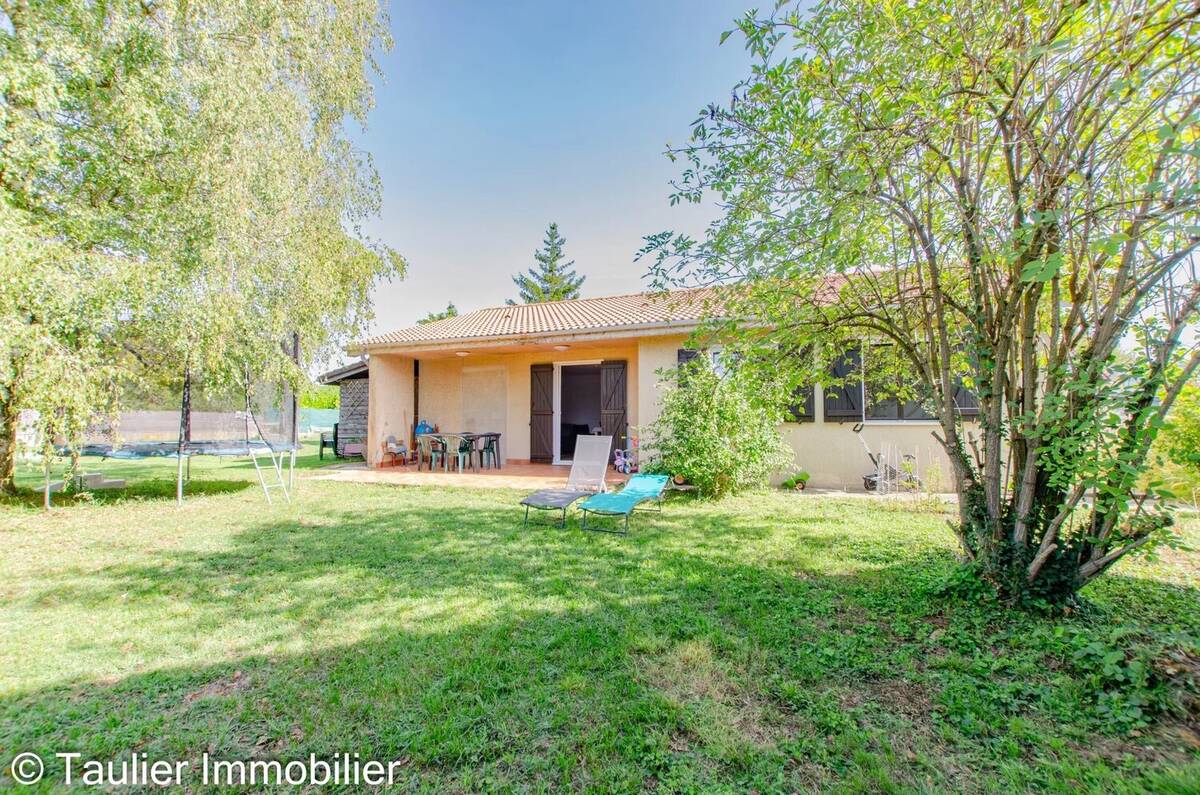 Maison à SAINT-HILAIRE-DU-ROSIER