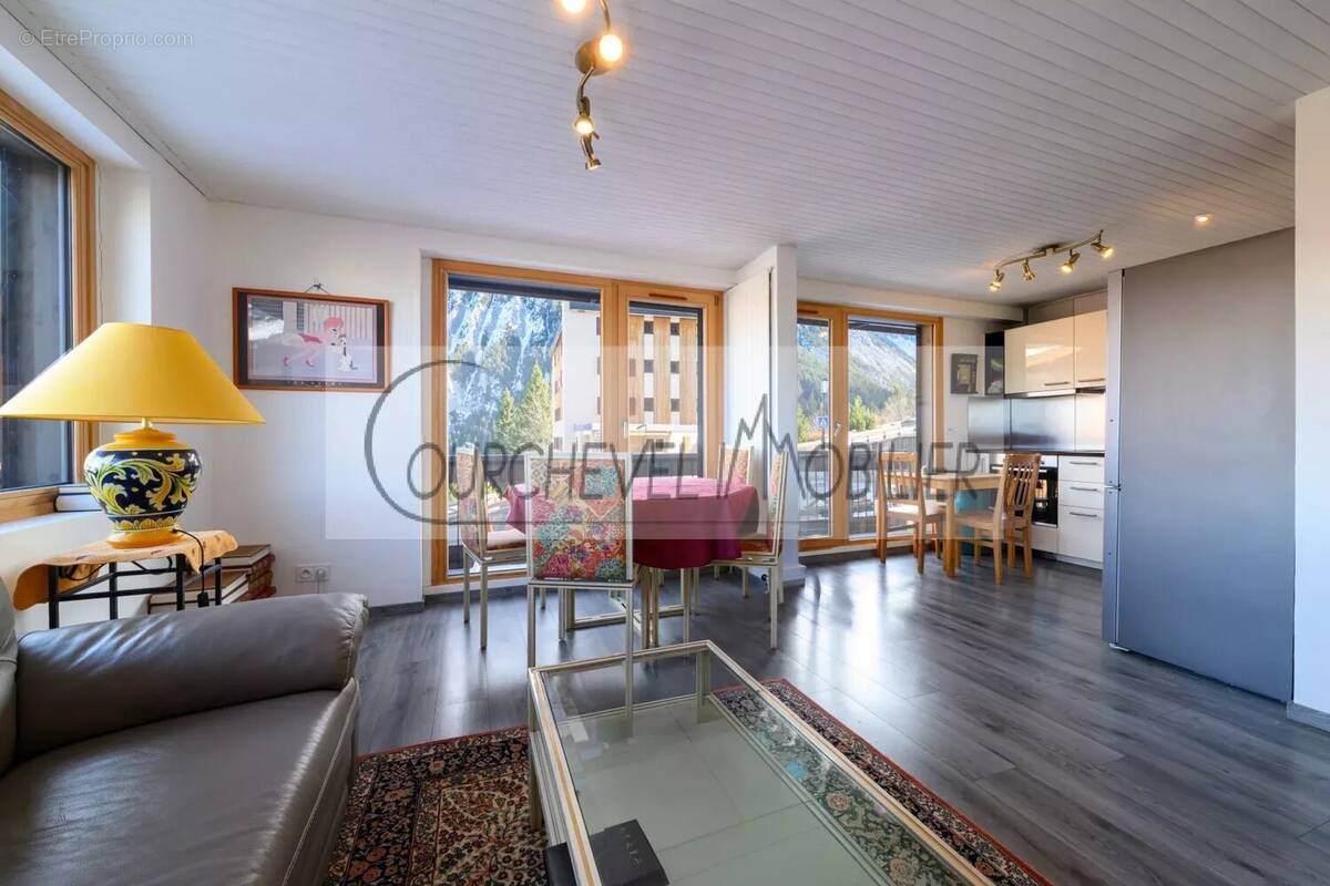 Appartement à LA PERRIERE