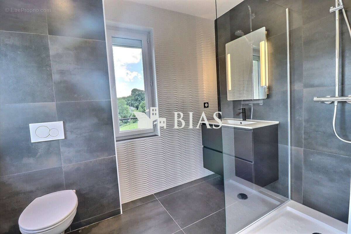 Maison 110 m² à Pont-L'eveque  - photo 8