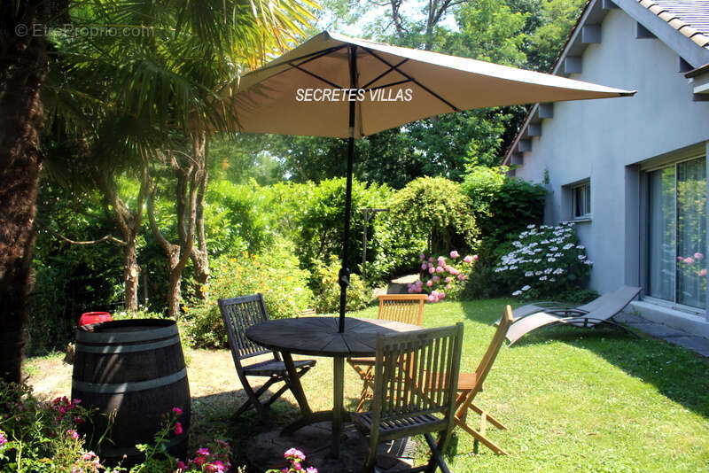 Maison à SAINT-SULPICE-ET-CAMEYRAC