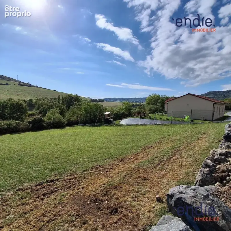 Terrain 1 240 m² à vendre à Clemensat (63320) - photo 9