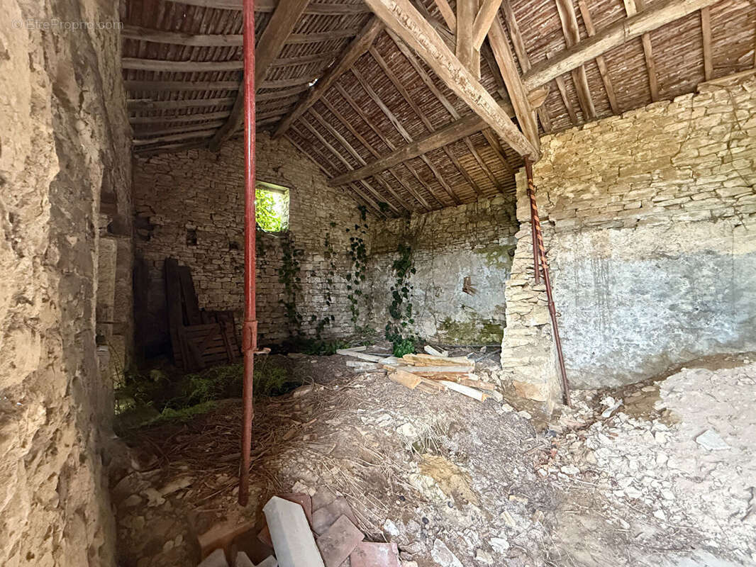 Maison à LONS-LE-SAUNIER