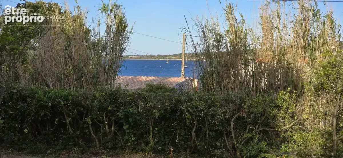 Photo Terrain à Hyeres au prix de 780 000€