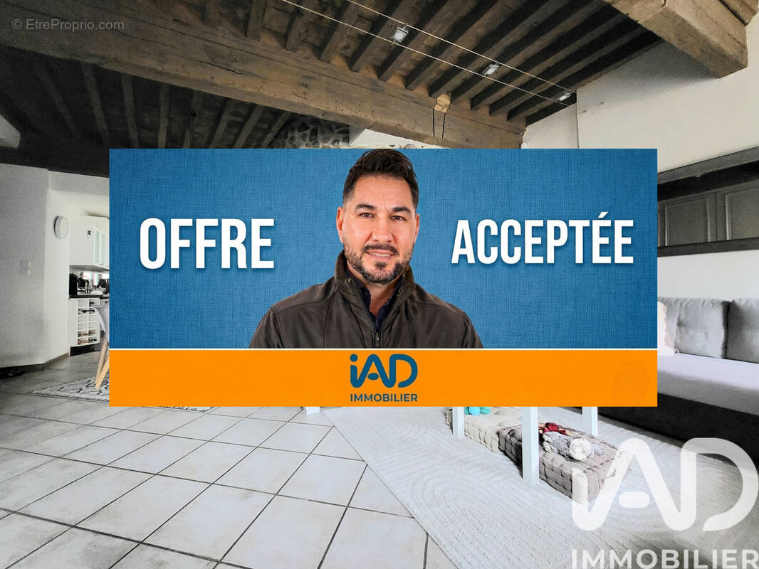 Photo 1 - Maison à SAINT-JUST-SAINT-RAMBERT