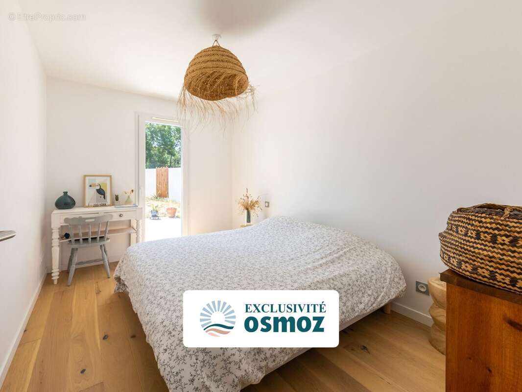Maison 80 m² à Le Gue-D'allere  - photo 7