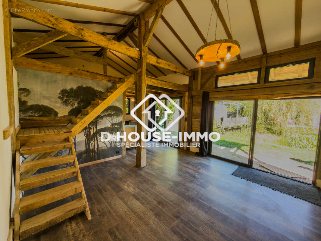 Maison à SAINT-VINCENT-DE-CONNEZAC