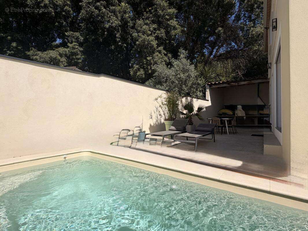 Maison à NIMES