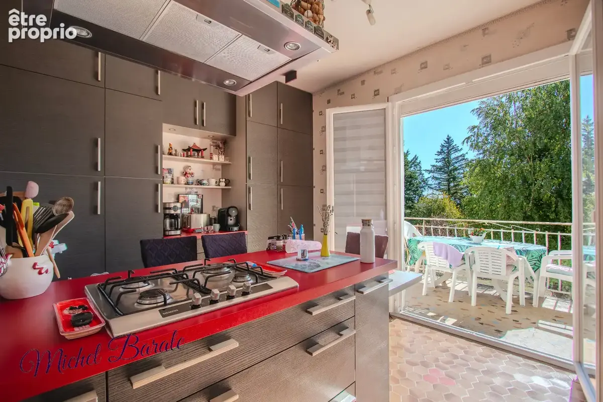 Dardilly – propriété familiale de 222 m² – 6 chambres – t2 indépendant – terrain de 1 647 m² – vue panoramique - photo 25