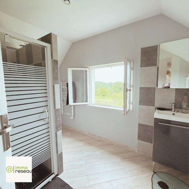 Maison à DOUVILLE-EN-AUGE