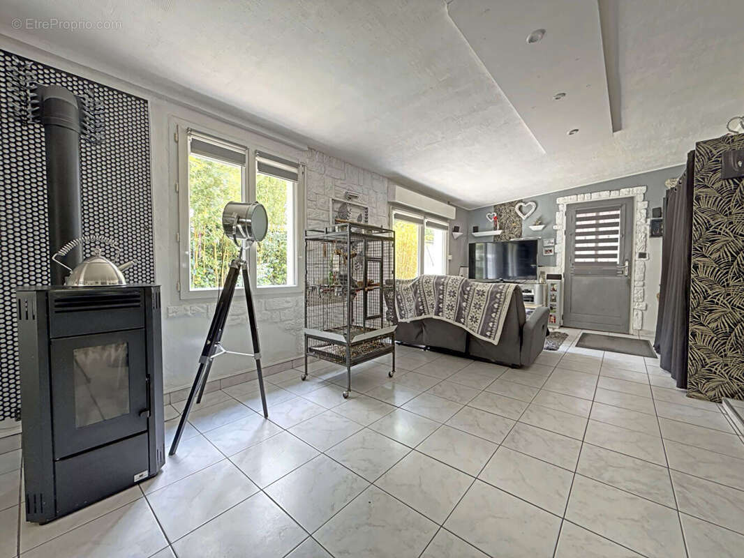 Maison à CORBENY