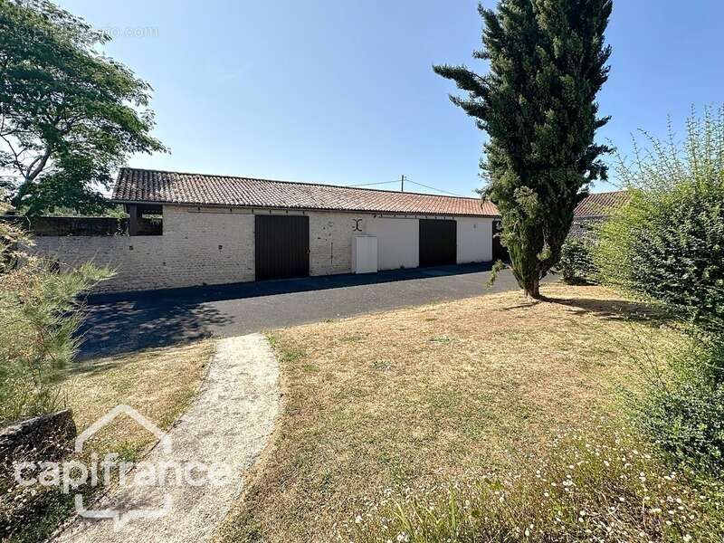 Propriété 12 pièces proche de THOUARS (79) un lieu d’exception - photo 28
