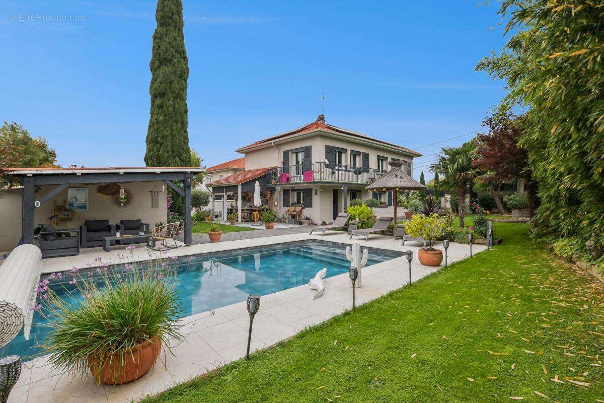 Maison à RILLIEUX-LA-PAPE