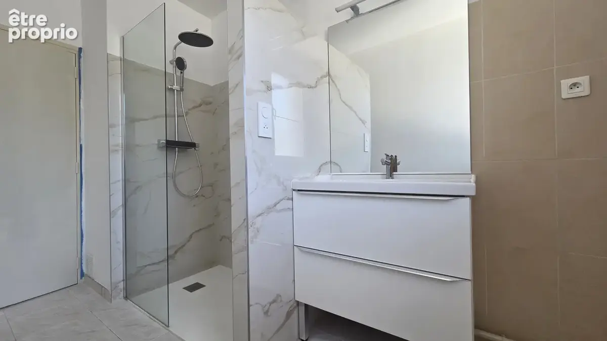 A vendre - beziers - quartier injalbert - appartement rdc t4 de 85 m2 avec loggia et cave - photo 7