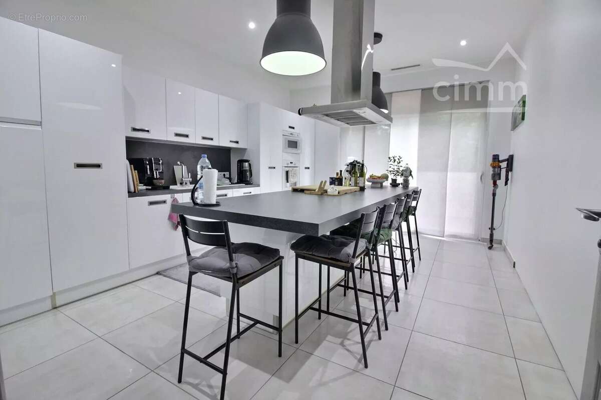 Appartement à ALBON