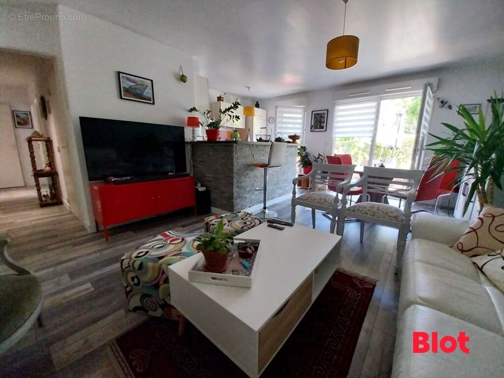 Appartement 70 m² à La Chapelle-Des-Fougeretz  - photo 3