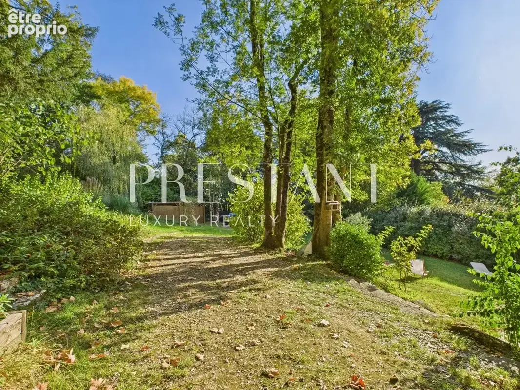 Exclusivite - bouliac - dependance historique xviie siécle - 230 m² - jardin paysager 2100 m2 - calme & prestige - photo 18