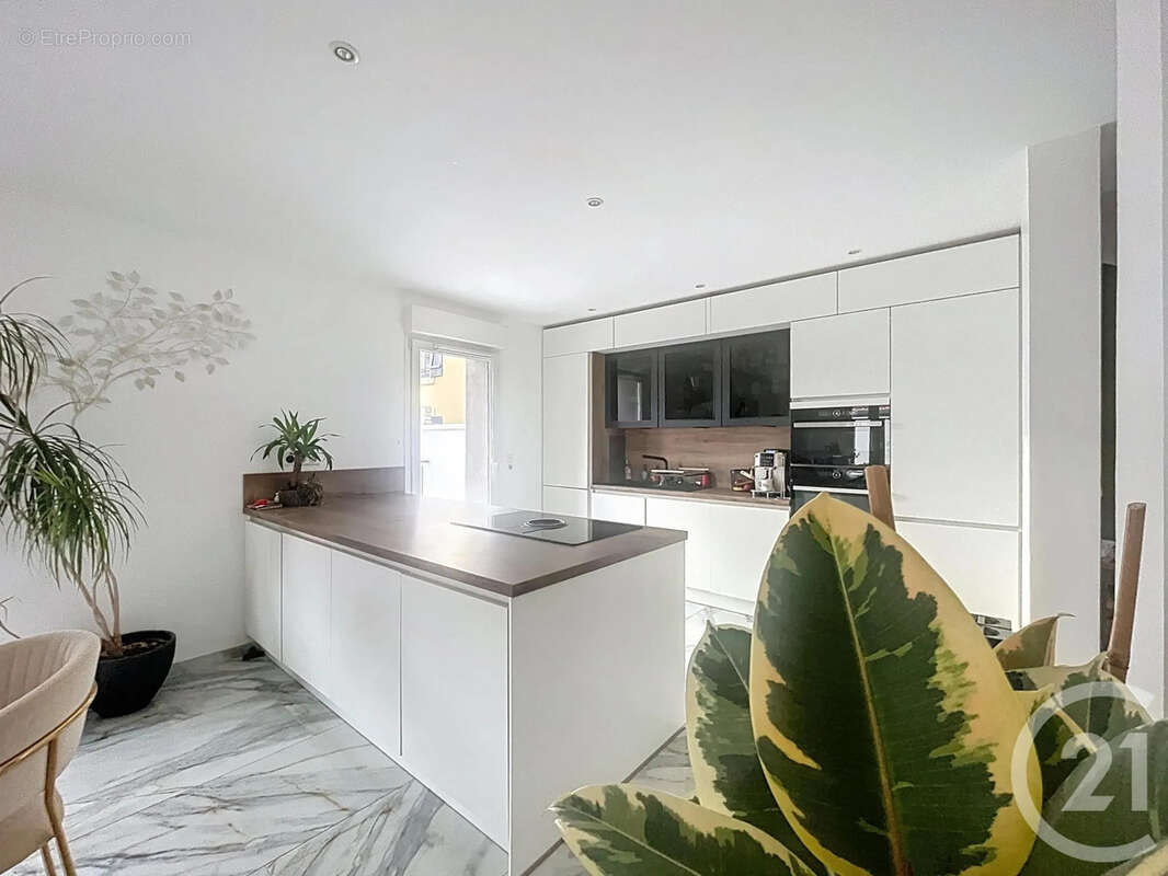 Maison à THAON-LES-VOSGES