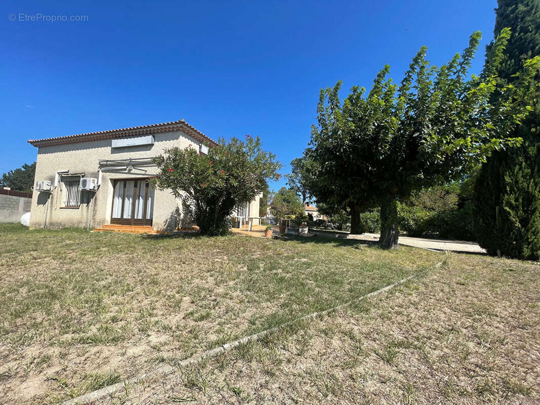 Terrain 3630m² à sorgues - photo 3