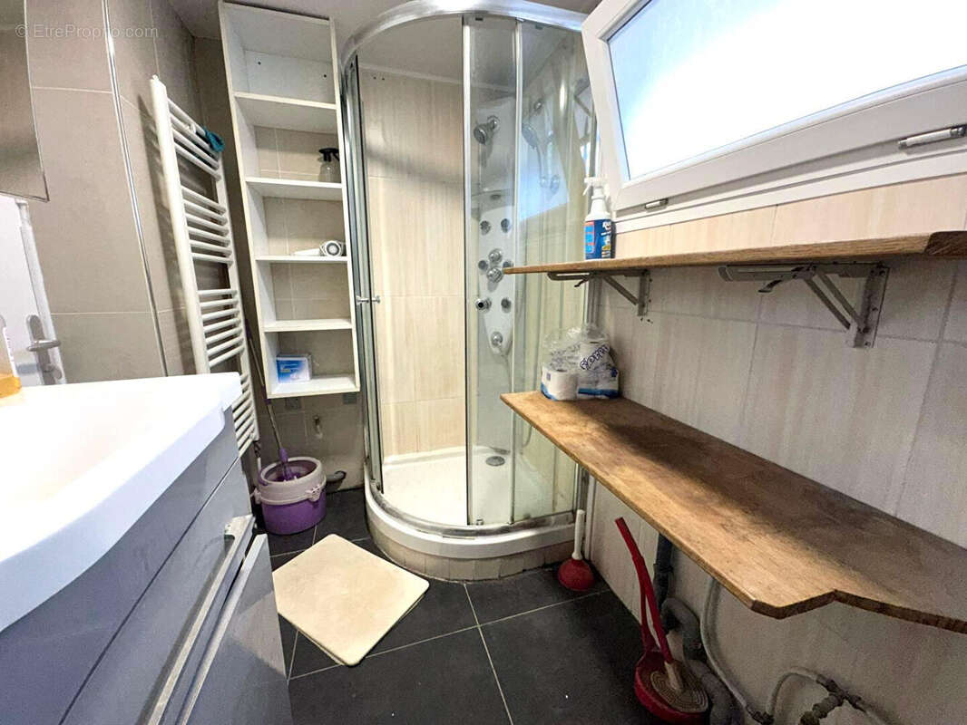 Appartement à NANTERRE