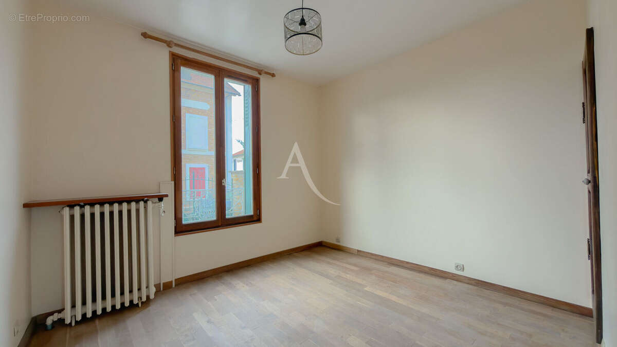 Maison à MONTGERON