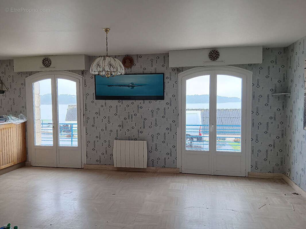 Maison à LOCOAL-MENDON