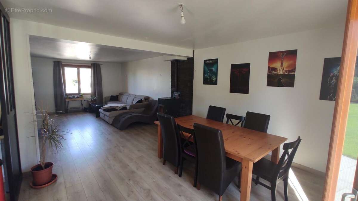 Maison à VIENNE-EN-VAL