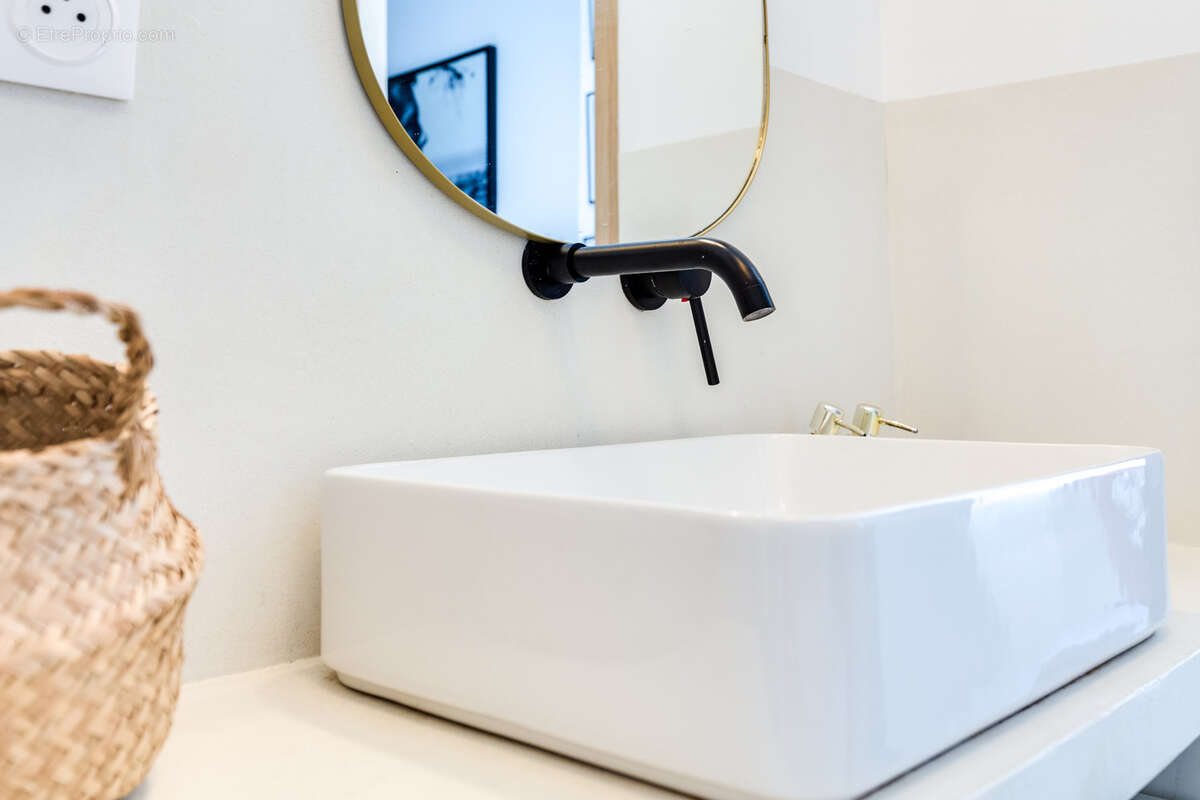 Appartement à MARSEILLE-7E