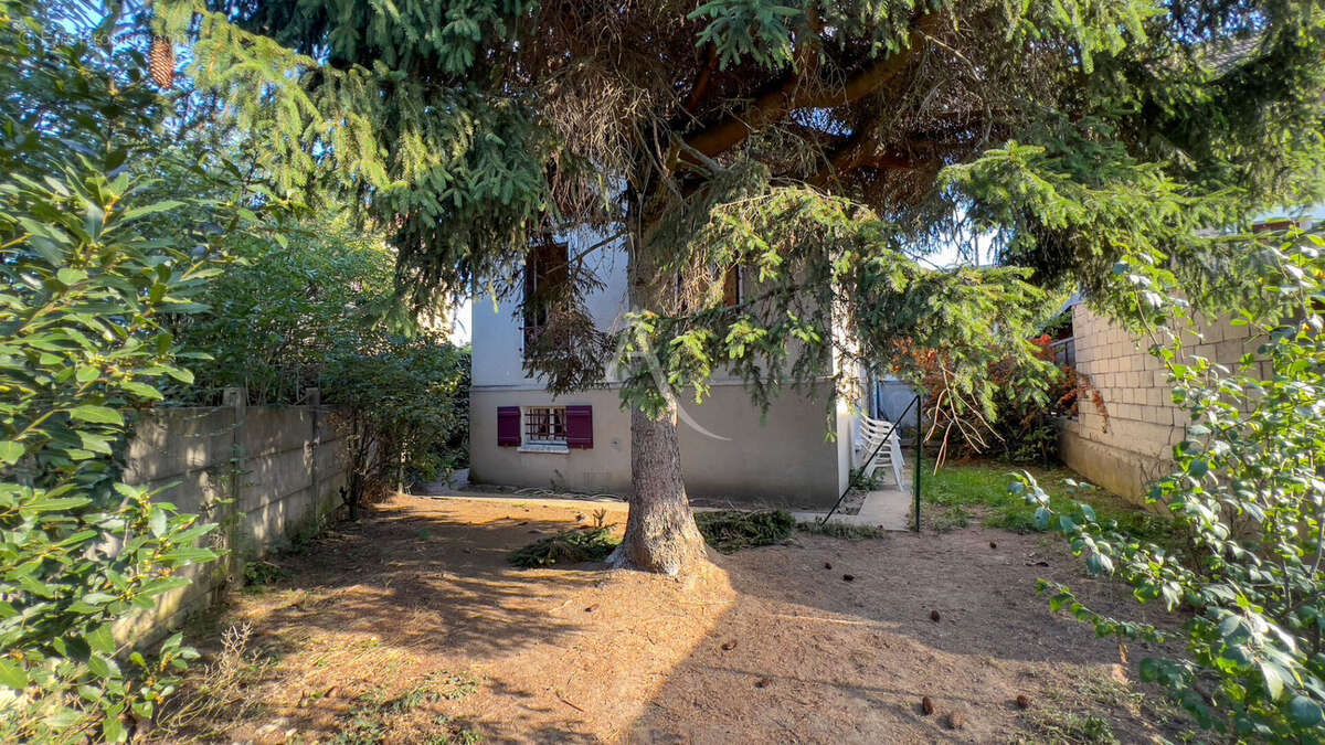 Maison à MONTGERON