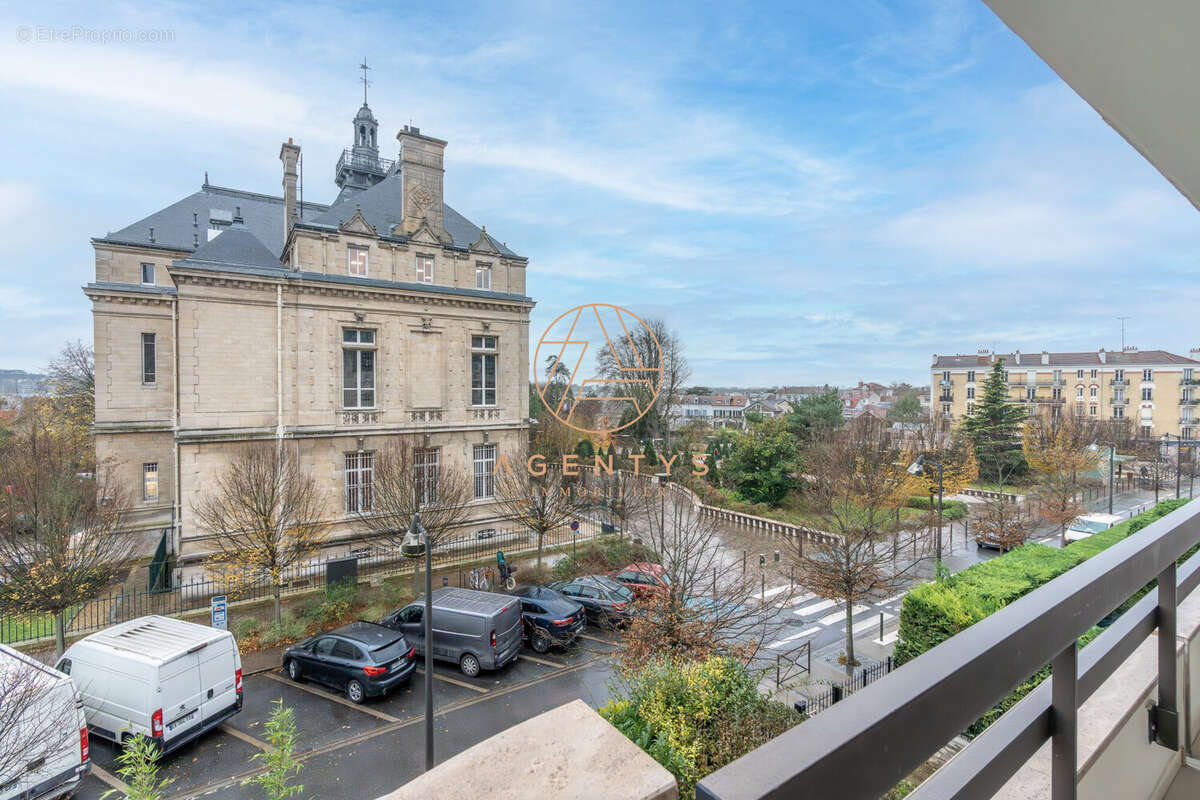 Appartement à LE PERREUX-SUR-MARNE