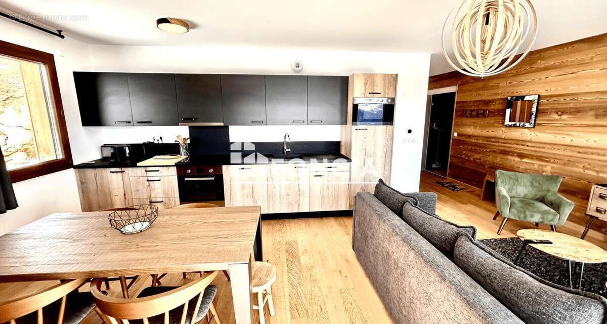 Appartement à HAUTELUCE