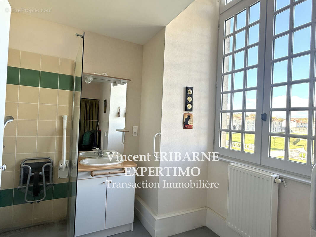 Appartement à SAINTES