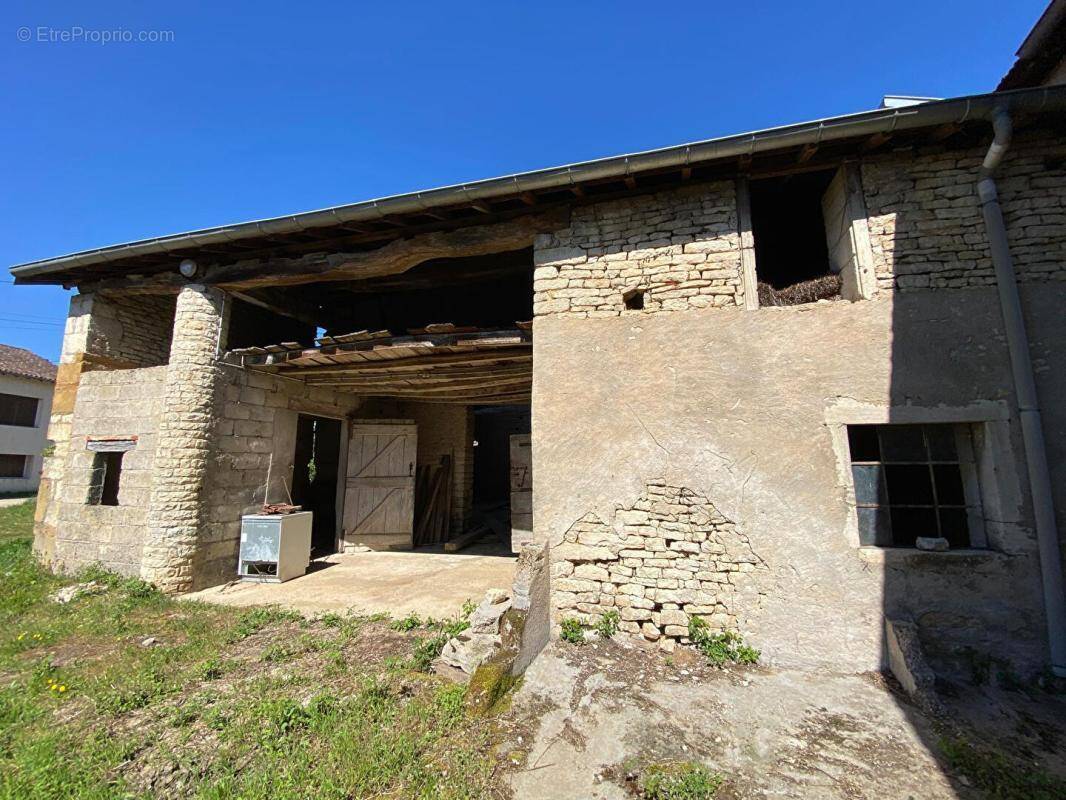 Maison à UCHIZY