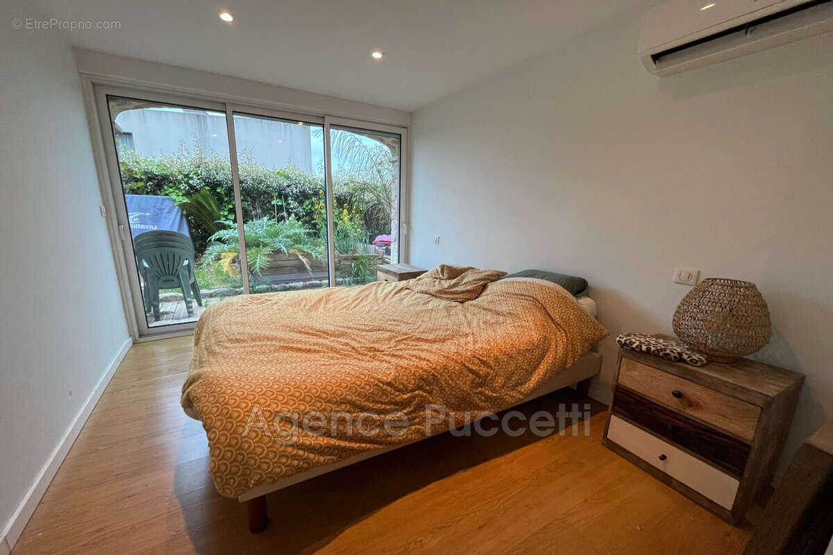 Appartement à VENCE