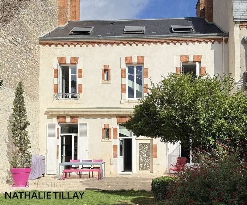 Orléans Dunois, maison bourgeoise à vendre, grand jardin et stationnements, parcelle 457 m² - photo 19