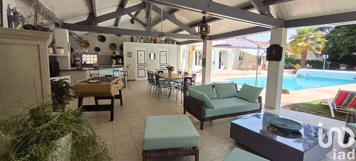 Photo 8 - Maison à VOUNEUIL-SOUS-BIARD