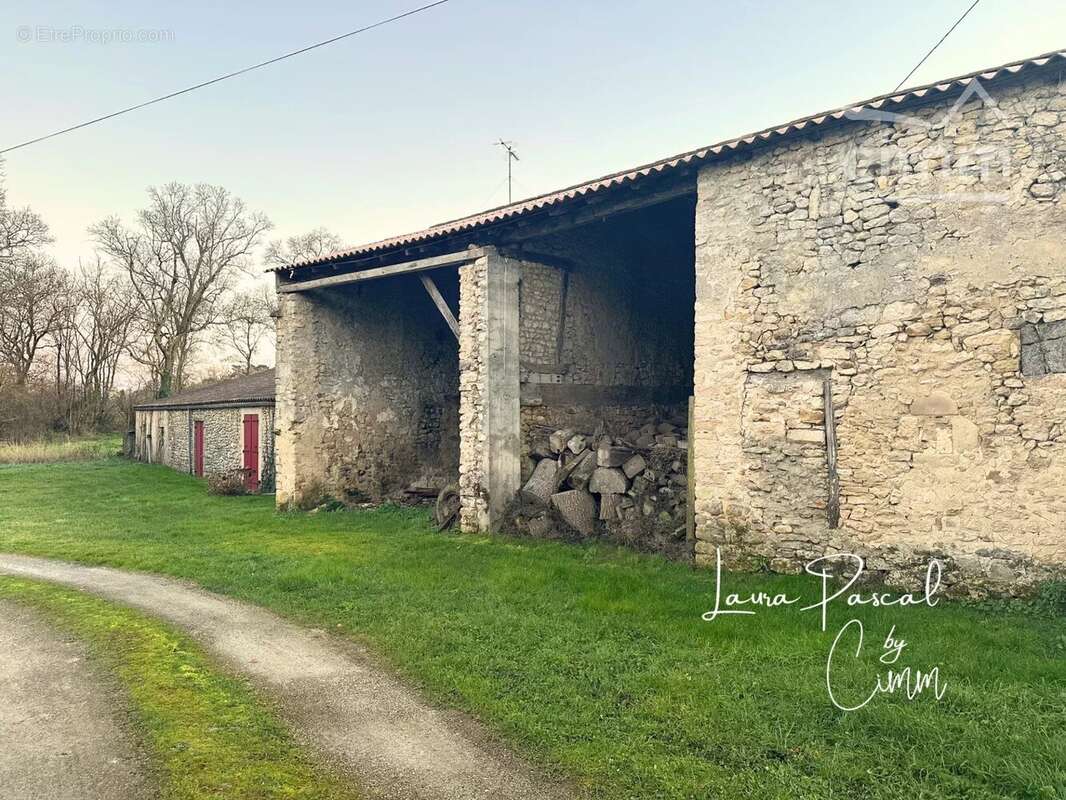 Maison familiale avec nombreuses dépendances – Générac (33920) - photo 25