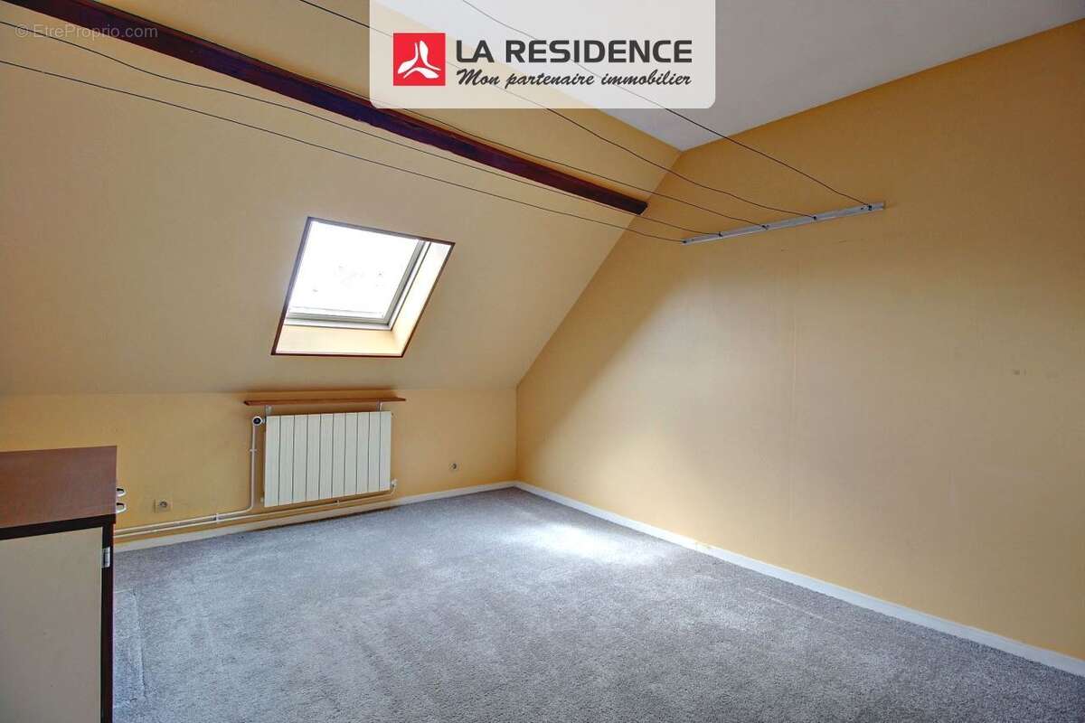 Maison à SAINT-ETIENNE-DU-ROUVRAY