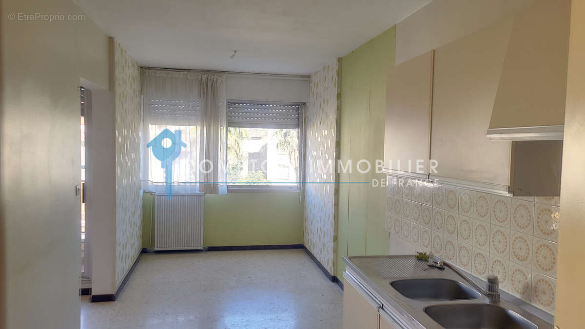 Appartement t3 avec ascenseur, loggia, proche jardins de la fontaine - photo 5