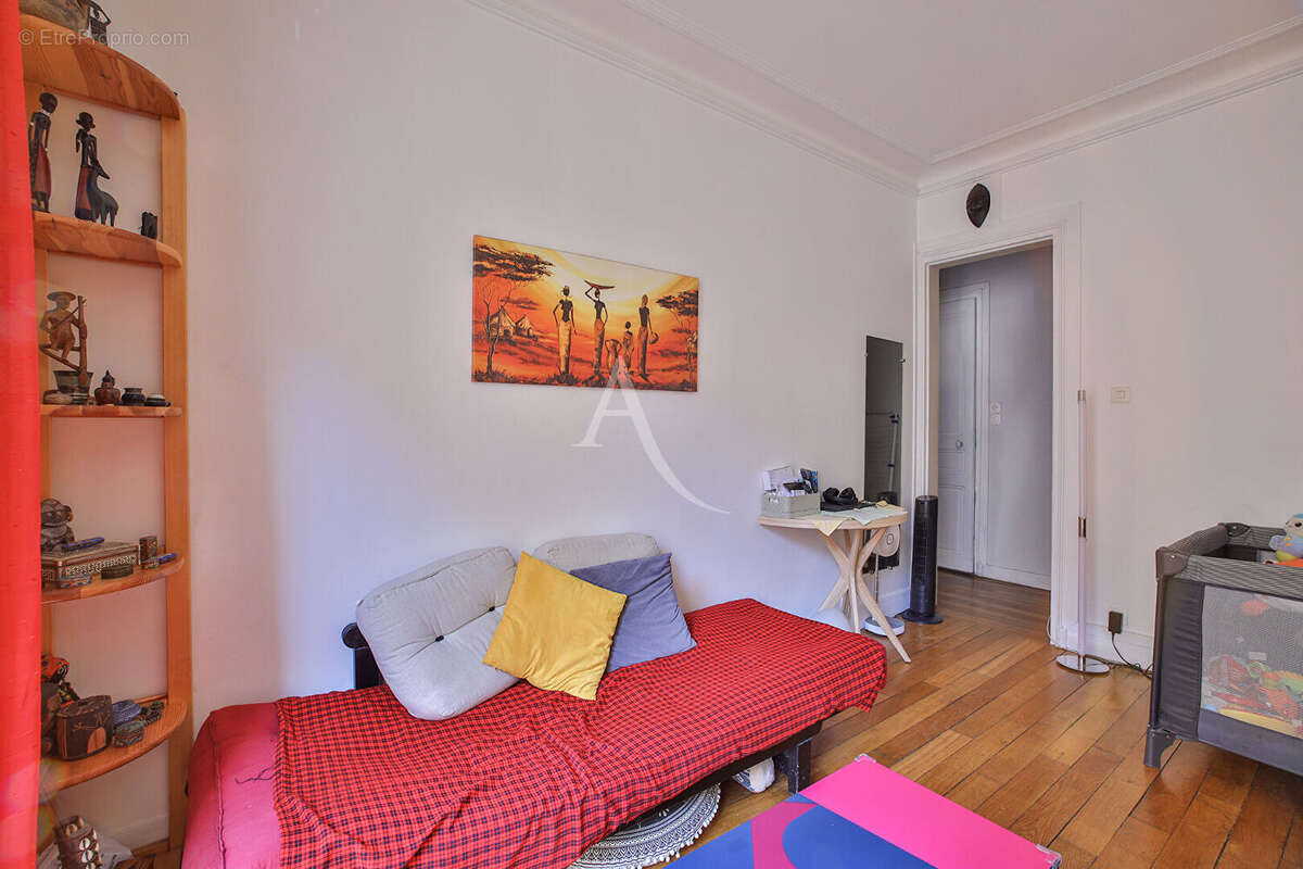 2 Pièces 34 M² -Immeuble Pierre de Taille PARIS 12 - photo 2