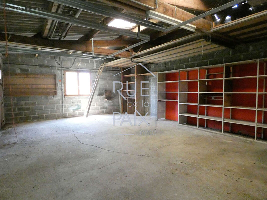 Appartement à LENCLOITRE