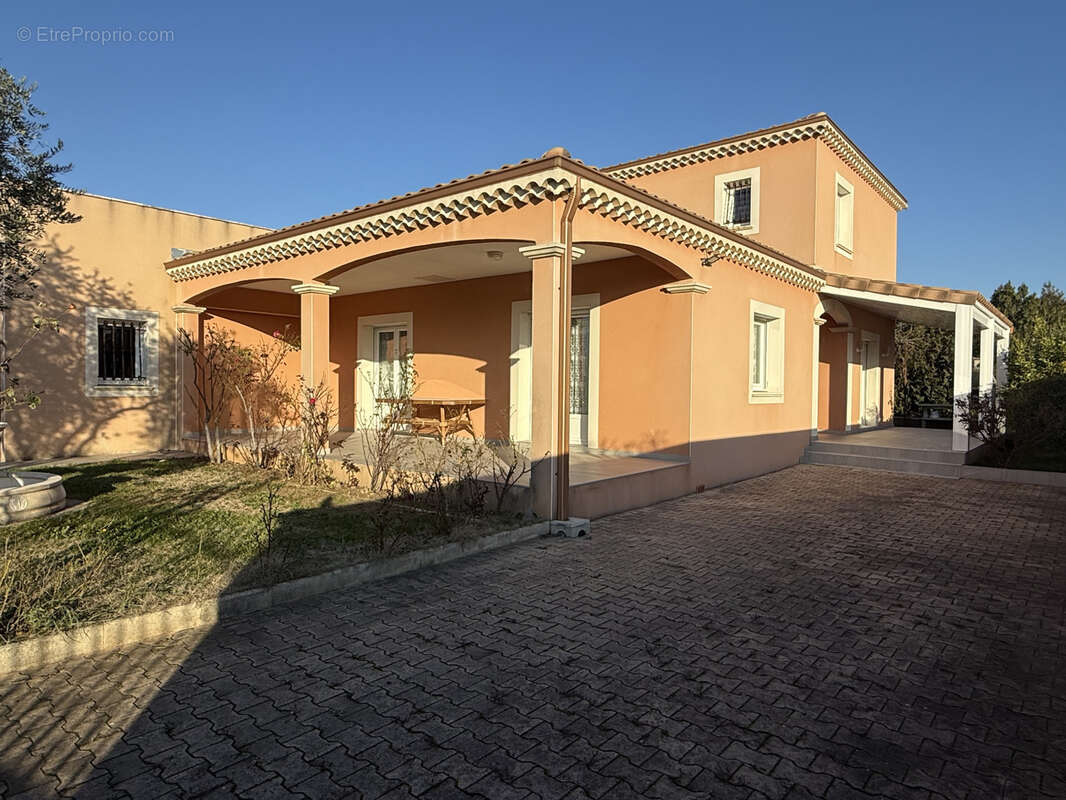 Maison à PIERRELATTE