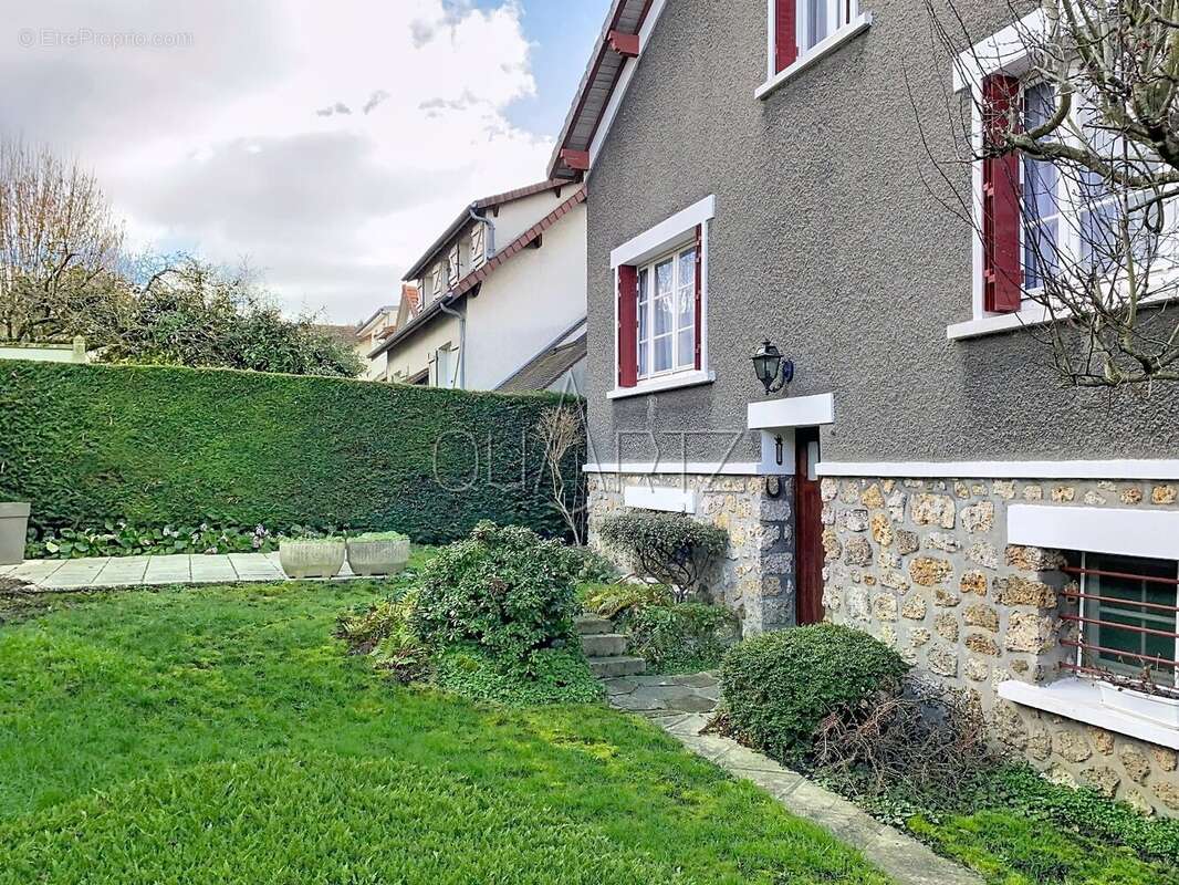 Maison à LE CHESNAY