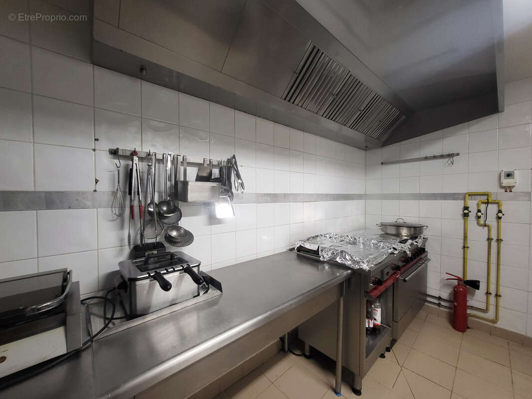 Commerce à MONTBLANC