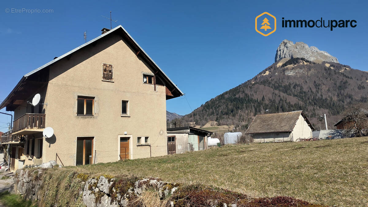 Maison à JARSY