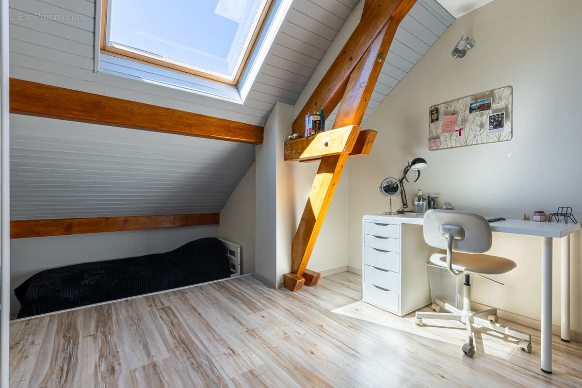 Maison à POISY
